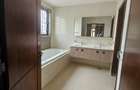 6 Bed Townhouse with En Suite at Lavington - 12