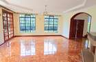 5 Bed Townhouse with En Suite at Lavington Green - 17