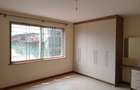 4 Bed Apartment with En Suite in Parklands - 16