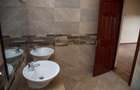3 Bed Apartment with En Suite at Riverside Drive - 10