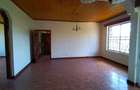 4 Bed Apartment with En Suite at Riverside Drive - 3
