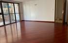 3 Bed Apartment with En Suite at Lavington - 6