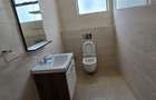 5 Bed Townhouse with En Suite at Lavington Road - 19