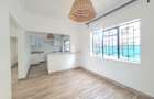 3 Bed Apartment with En Suite at Hurlingham - 9