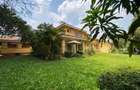 5 Bed House with En Suite in Runda - 2