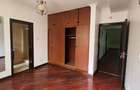 5 Bed Townhouse with En Suite in Lavington - 15