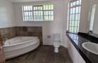 4 Bed House with En Suite in Spring Valley - 9