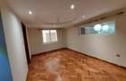 5 Bed Townhouse with En Suite at Lavington Road - 18