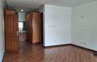 4 Bed Townhouse with En Suite in Westlands Area - 9