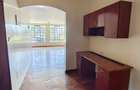 3 Bed Apartment with En Suite in State House - 8