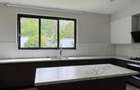 5 Bed Townhouse with En Suite at Off James Gichuru Road - 8