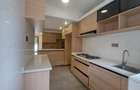 3 Bed Apartment with En Suite at Riverside Dr - 6