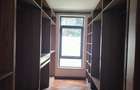5 Bed Townhouse with En Suite at Lavington - 10