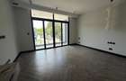 5 Bed Villa with En Suite in Nyari - 17