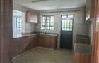 5 Bed House with En Suite in Garden Estate - 6