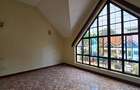 5 Bed Townhouse with En Suite in Brookside - 14