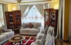 5 Bed Townhouse with En Suite in Lavington - 3