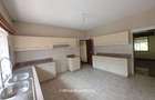 4 Bed House with Garden in Rosslyn - 12