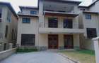 5 Bed Townhouse with En Suite in Lavington - 11