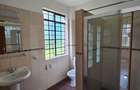 5 Bed Townhouse with En Suite in Lavington - 7