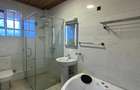 5 Bed Townhouse with En Suite in Lavington - 4