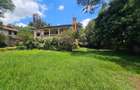 5 Bed House with En Suite in Nyari - 1