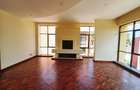 5 Bed House with En Suite in Lavington - 2