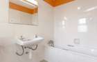 3 Bed Apartment with En Suite at Nyayo Estate - 10