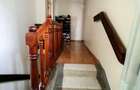 4 Bed Townhouse with En Suite at Near Boma Hotel - 9