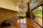 5 Bed House with En Suite in Nyari - 12