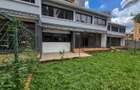 4 Bed Townhouse with En Suite in Westlands Area - 1