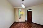 3 Bed Apartment in Riverside - 6