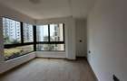 3 Bed Apartment with En Suite at Riverside Drive - 16