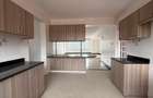 4 Bed Apartment with En Suite in Riverside - 4