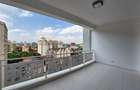 3 Bed Apartment with En Suite at Second Parklands - 5