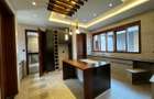 4 Bed House with En Suite in Runda - 11