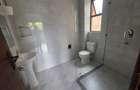 1 Bed Apartment with En Suite in Brookside - 5