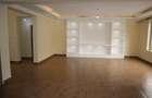 4 Bed Villa with En Suite at Near Gateway Mall - 9