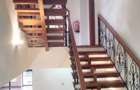 5 Bed Townhouse with En Suite in Lavington - 7