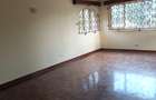 5 Bed Townhouse with En Suite in Lavington - 2
