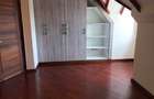 5 Bed Townhouse with En Suite in Lavington - 4