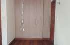 5 Bed Townhouse with En Suite in Lavington - 12
