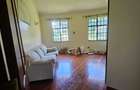 5 Bed House with En Suite in Runda - 14