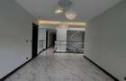5 Bed House with En Suite in Nyari - 3