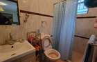 5 Bed House with En Suite in Lavington - 14