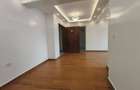 4 Bed Apartment with Swimming Pool at City Park - 2