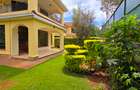 4 Bed Townhouse with En Suite at Lavington Off Convent Drive - 3
