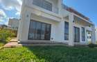4 Bed Villa with En Suite at Pazuri - 1