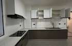4 Bed Apartment with En Suite at Valley Arcade - 5