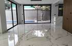 5 Bed Townhouse with En Suite in Lavington - 2